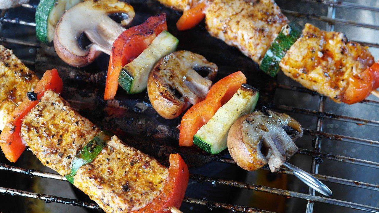 meat skewer 1440105 1280 meat skewer 1440105 1280
