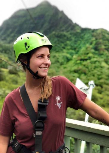 Julia Jiménez con casco de escalar Julia Jiménez con casco de escalar