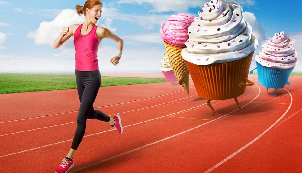 MUJER CORRIENDO QUEMANDO CALORÍAS iStock 501363445