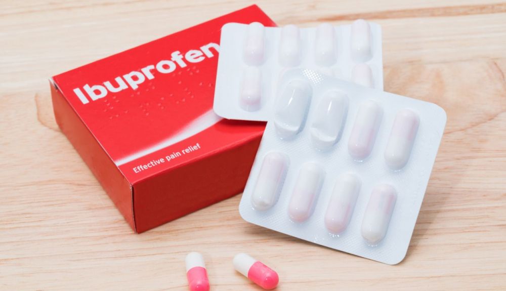 El ibuprofeno es un medicamento fotosensibilizante. El ibuprofeno es un medicamento fotosensibilizante.