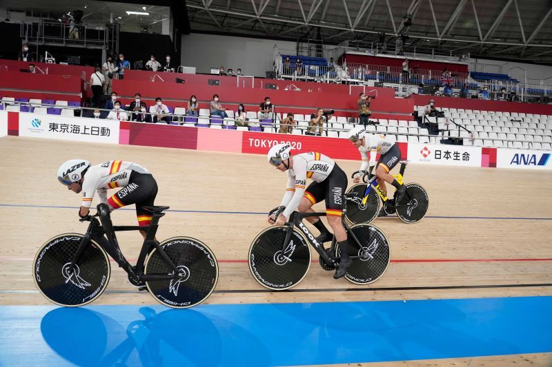 Momento de la prueba de velocidad por equipos Momento de la prueba de velocidad por equipos