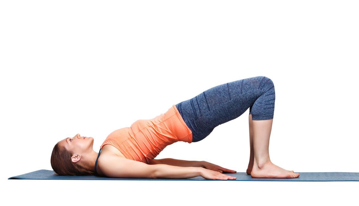 Postura del Puente o Setu Bandha Sarvangasana en YogaFit5 Postura del Puente o Setu Bandha Sarvangasana en YogaFit5
