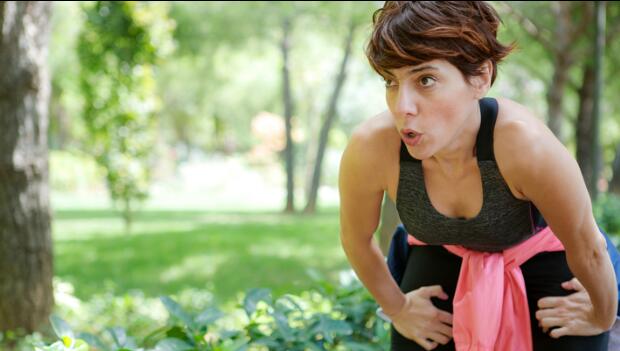 El gesto que nos ayuda a recuperar la respiración