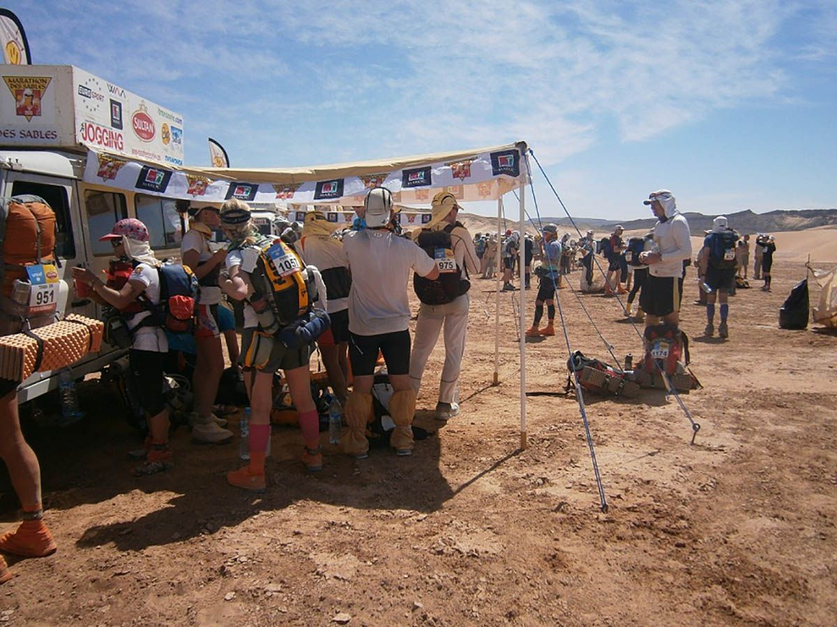 marathon des sables etapa1 avituallamiento