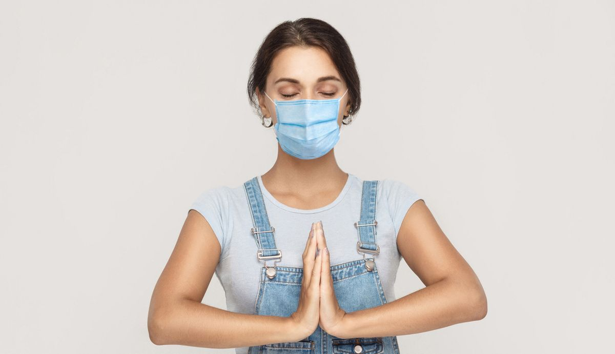 Yoga para reducir efectos nocivos de la mascarilla Yoga para reducir efectos nocivos de la mascarilla