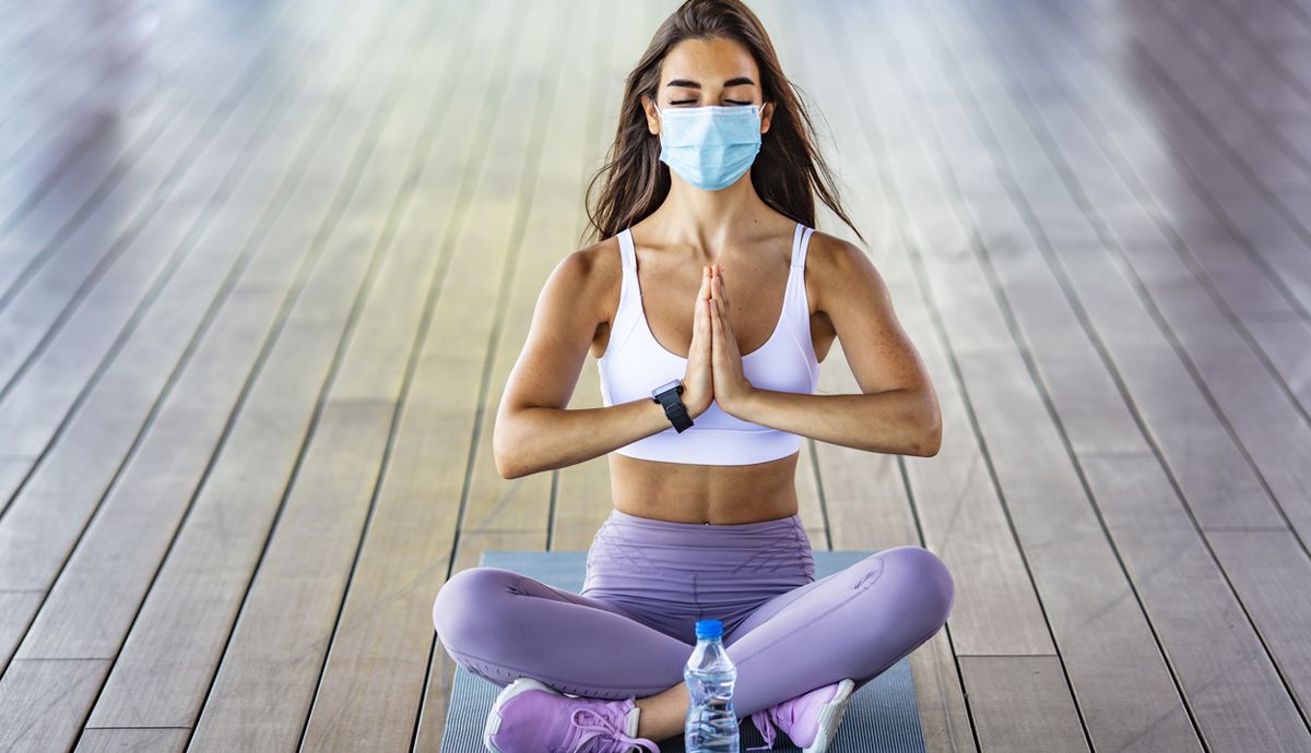 Yoga para recuperarse de los efectos nocivos de la mascarilla