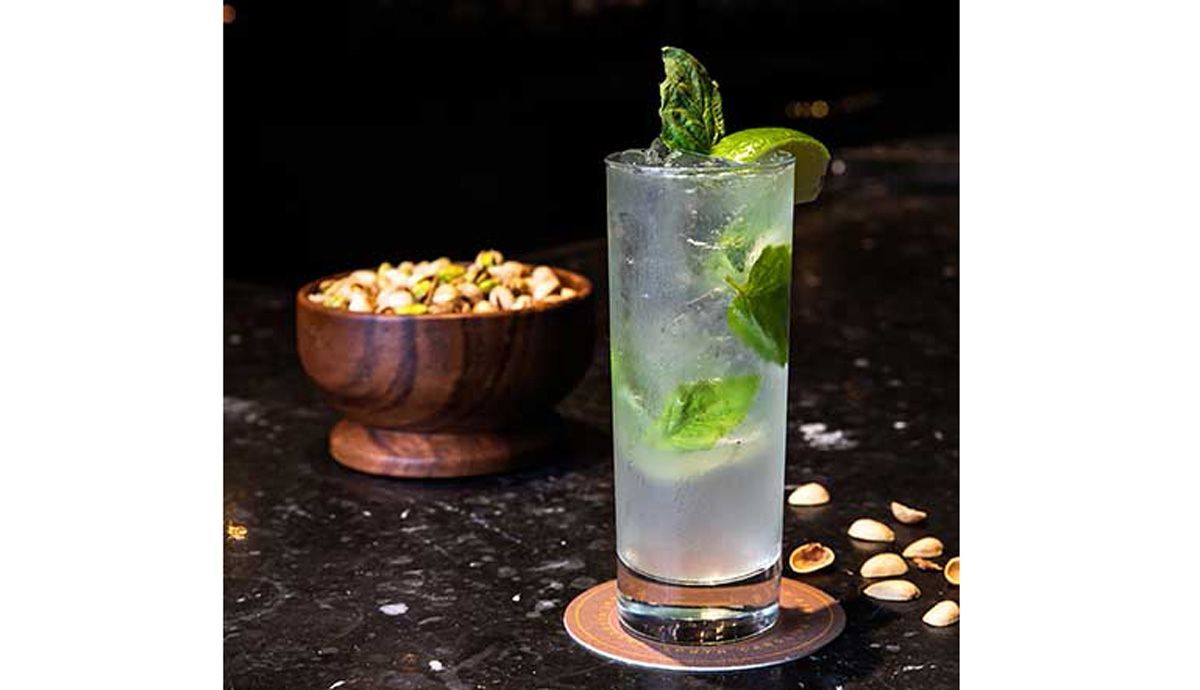 Receta del cóctel Far East of Jalisco de James Hinchey.