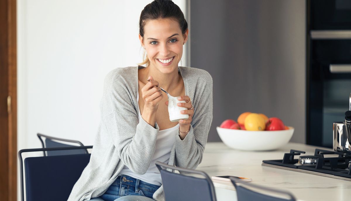 Yogur, alimento básico para la microbiota intestinal en mujeres españolas