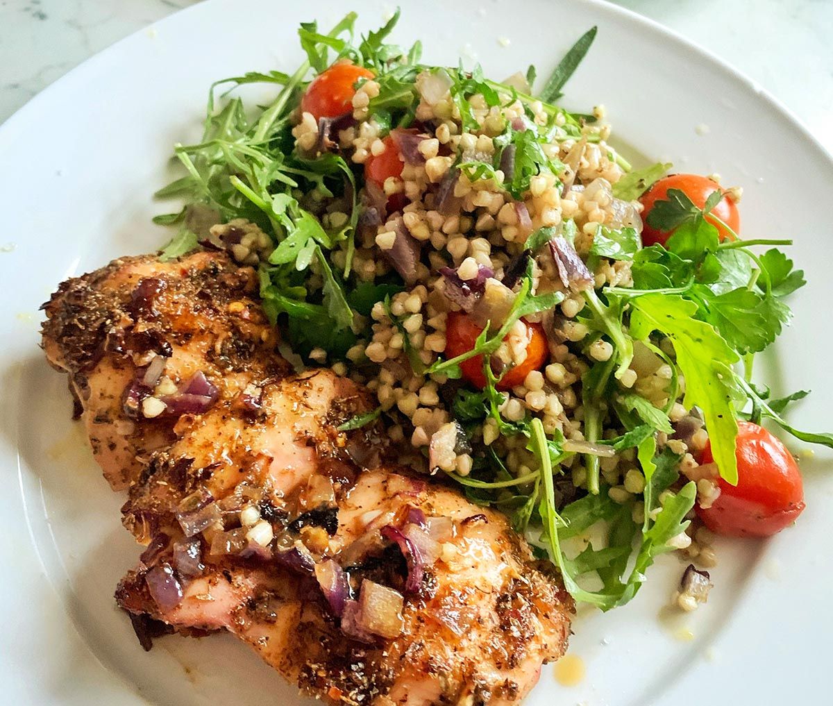 receta quinoa pollo verduras iStock 1221702481 receta quinoa pollo verduras iStock 1221702481