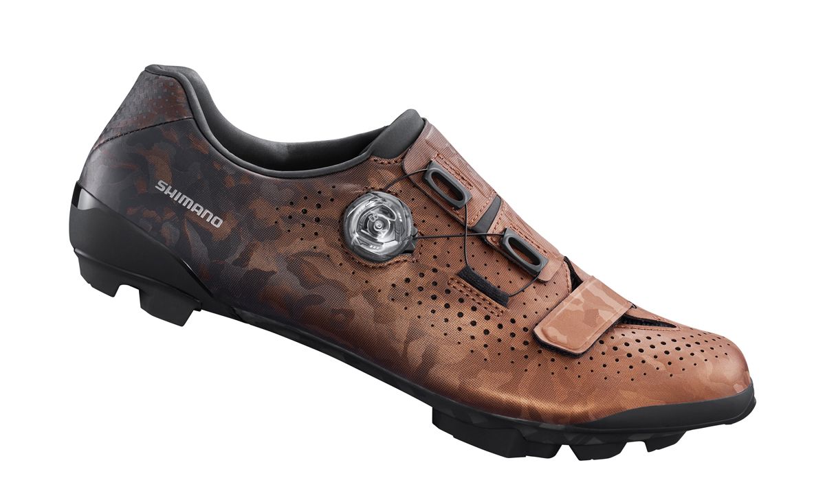Shimano SH RX800 en color Bronce, calzado específico para Gravel