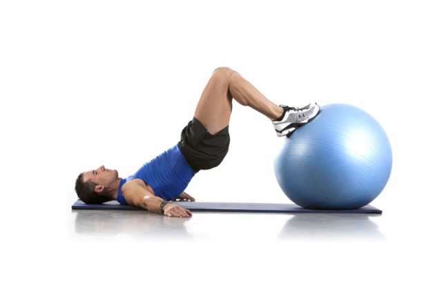 Ejercicio fitness ball