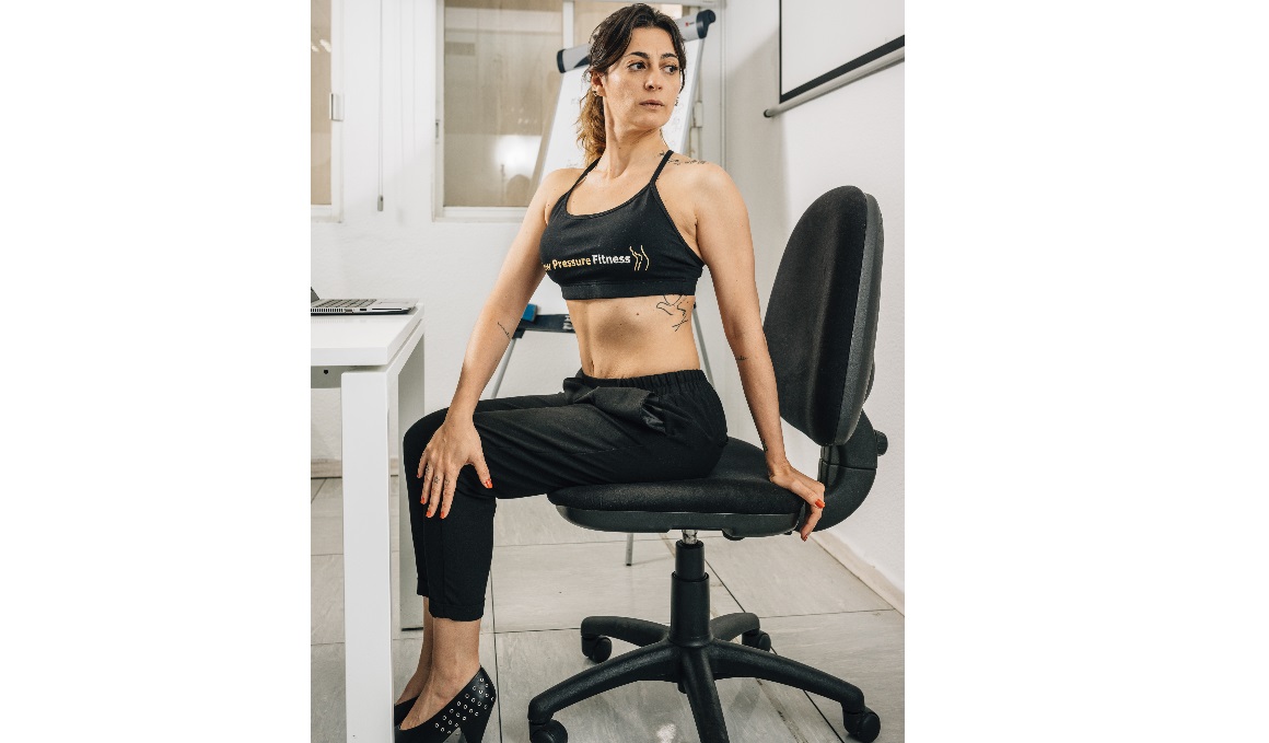 Corrección postural y activación muscular en la oficina