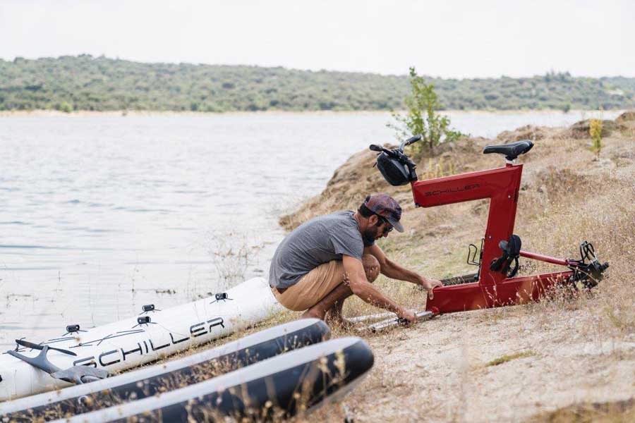 La bici sin ruedas para volar sobre el agua