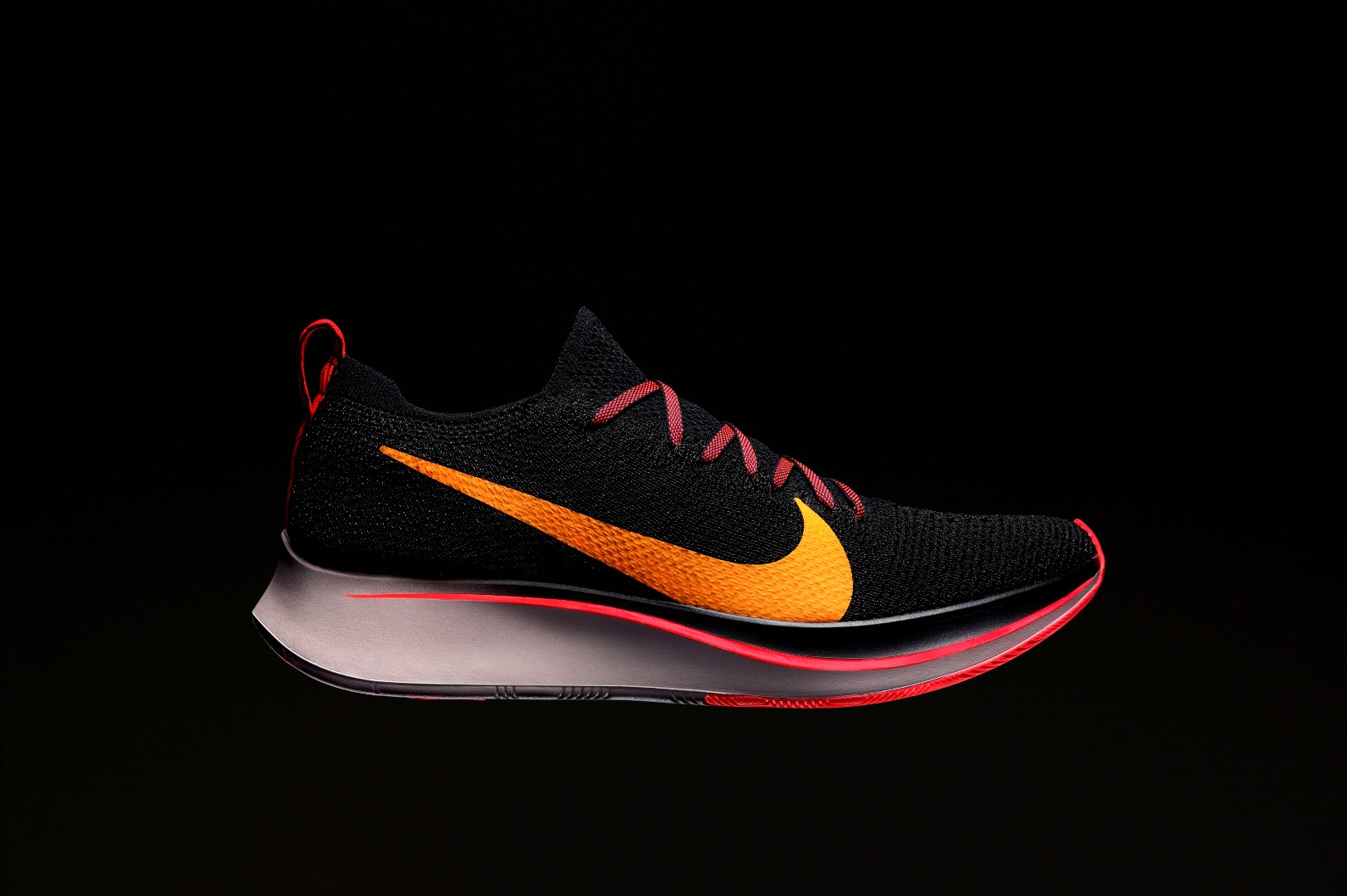 La nueva edición de las Nike Vaporfly 4% con su plana de carbono