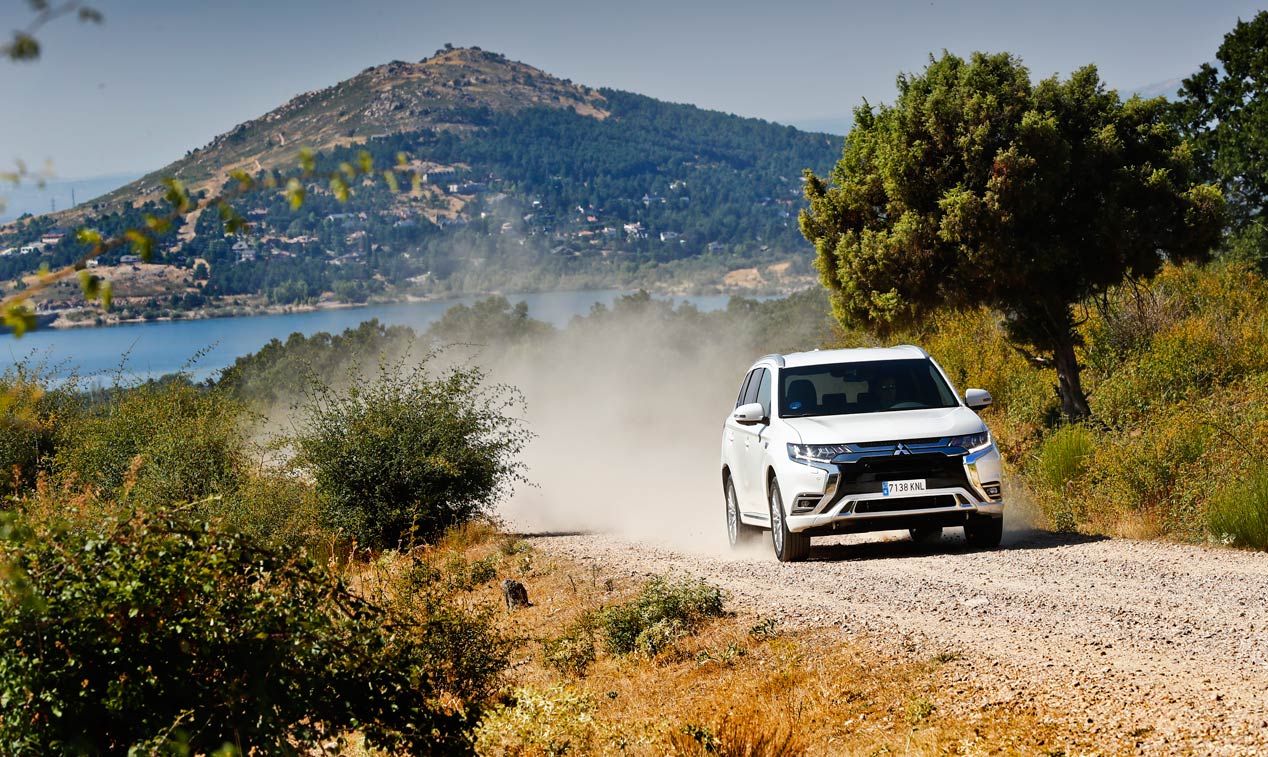 Mitsubishi Outlander PHEV, el coche "0 emisiones" que elige Javi Gómez Noya