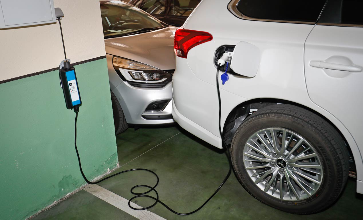 Mitsubishi Outlander PHEV, el coche "0 emisiones" que elige Javi Gómez Noya