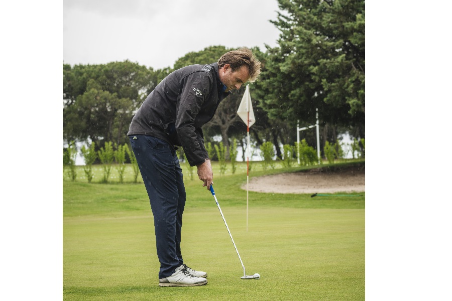 ¿Principiante en el golf? mejora así tu putt