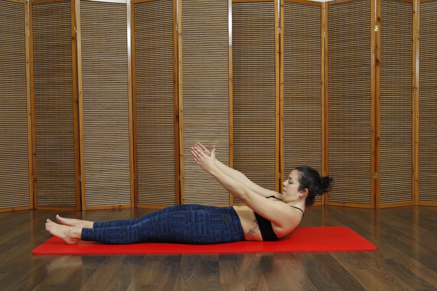 Practica pilates adaptado en el postparto