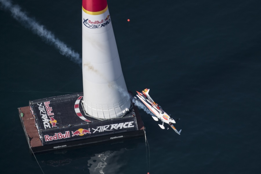 Juan Velarde y la Red Bull Air Race