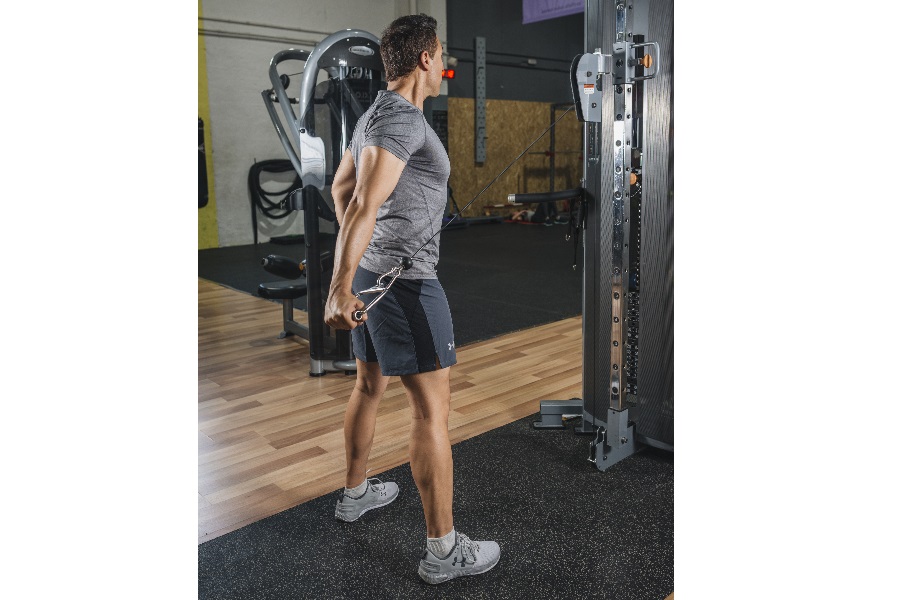 7 ejercicios de musculación para evitar la chepa