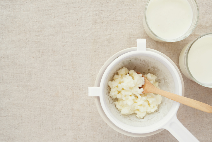 Cómo preparar tu propio kéfir de leche o de agua