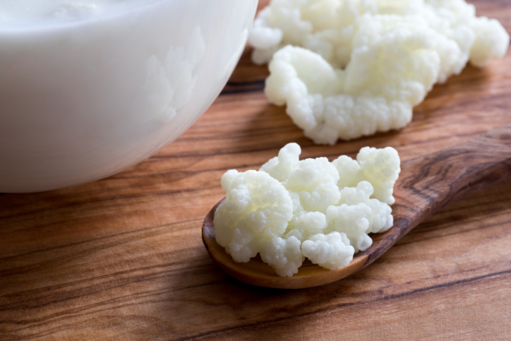 Cómo preparar tu propio kéfir de leche o de agua