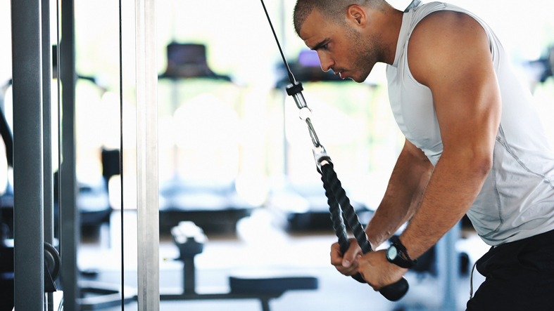 5 tipos de ejercicios para tríceps que podrás hacer en el gimnasio