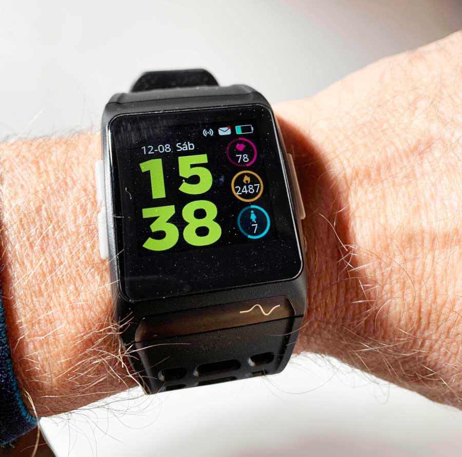 8 GPS con pulsómetro óptico