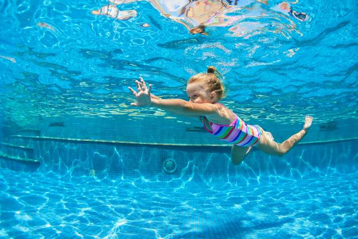 Los ejercicios de natación más adecuados para niños