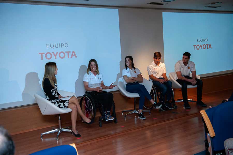 Conoce a los cuatro embajadores de lujo de Toyota España