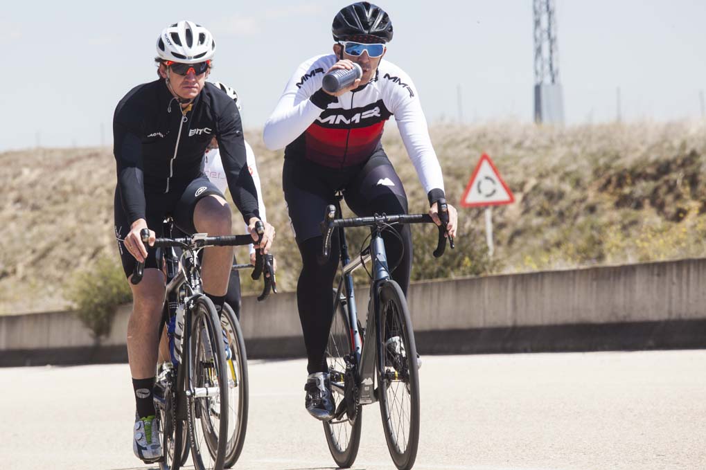 Ciclista, aprende a pedalear en pelotón