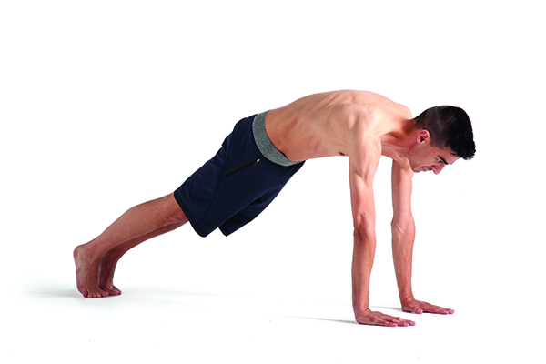 Si eres asiduo al gym, esta es la secuencia de yoga perfecta