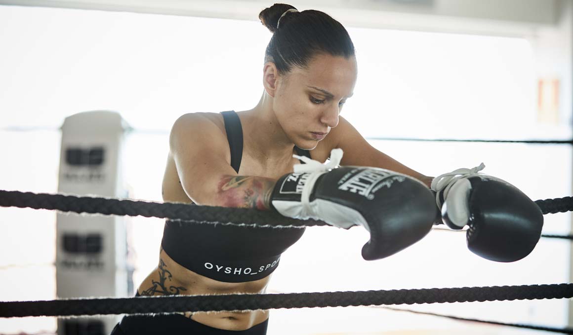 Joana Pastrana te prepara para tu primera clase de boxeo