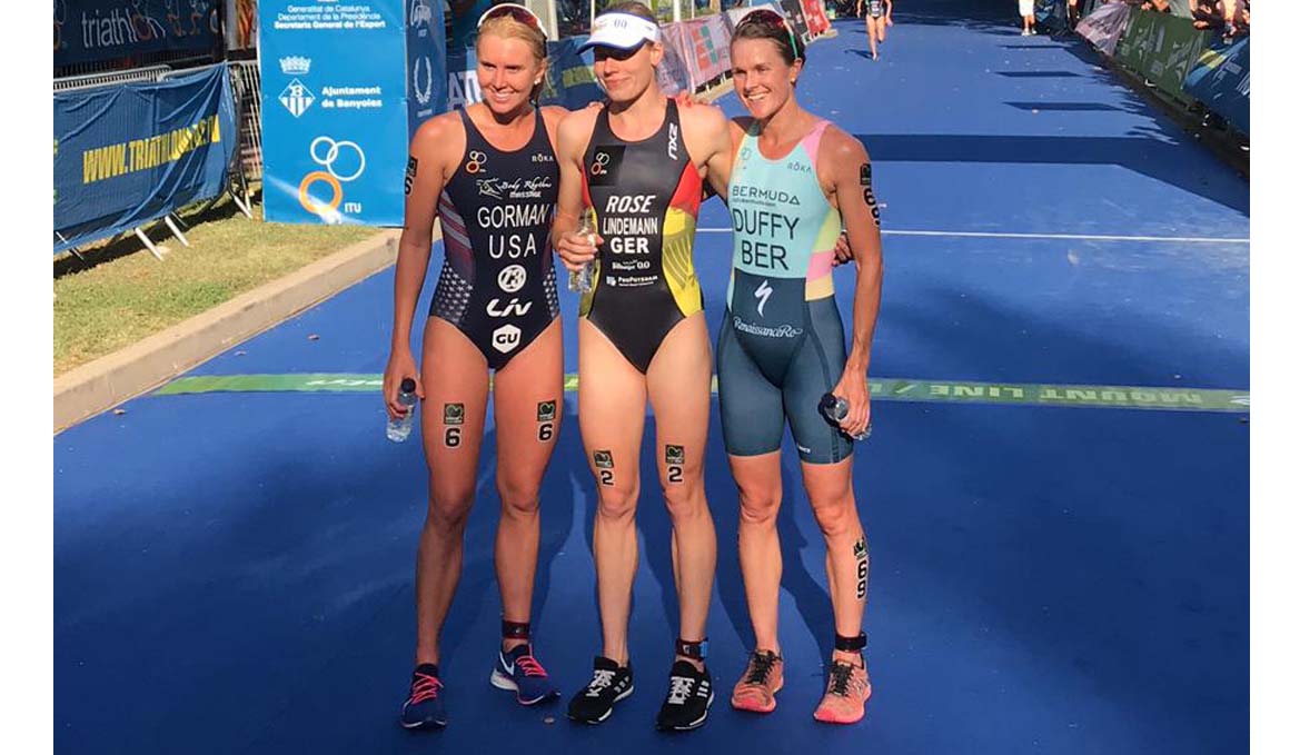 La élite del triatlón femenino español rasca puntos para Tokio en Banyolas