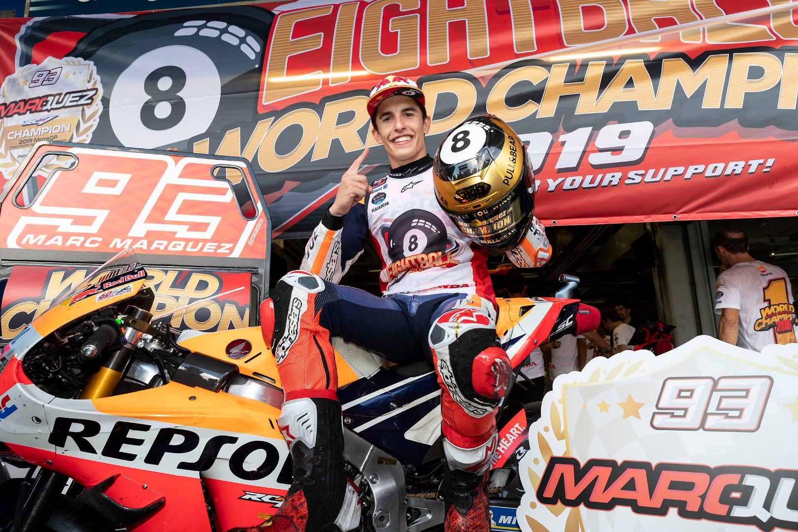 Las 10 mejores imágenes del octavo mundial de Marc Márquez