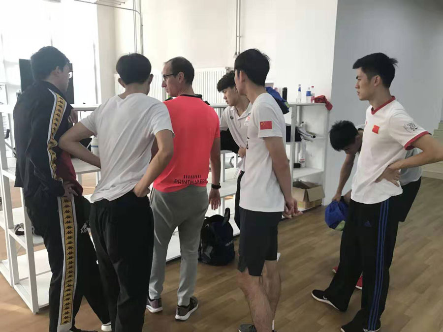 Tres entrenadores españoles en el corazón de China