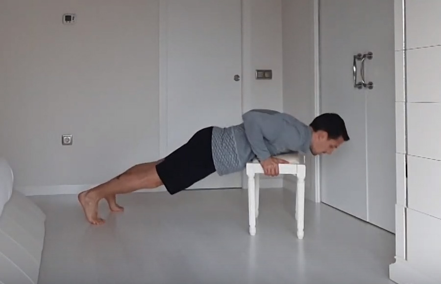 Yo entreno en casa / Día 9: Taburete 