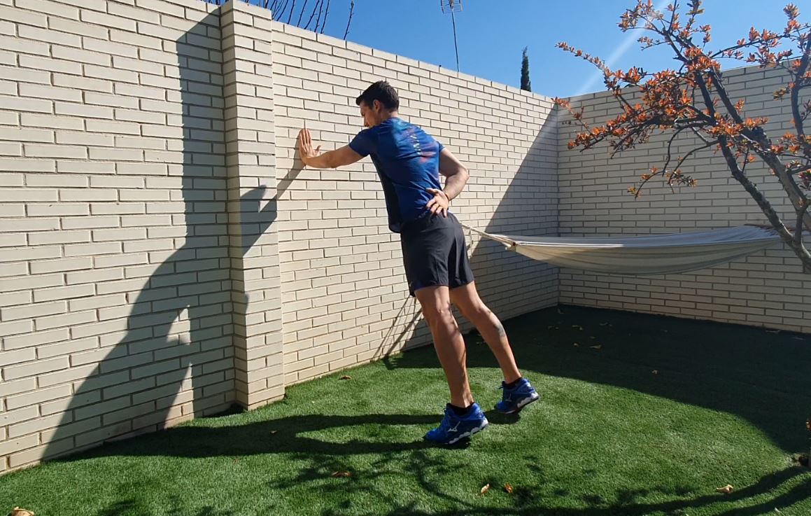 Yo entreno en casa / Día 15: ejercicios en pared avanzados