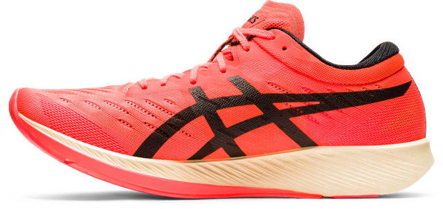 Asics lanza la gama 