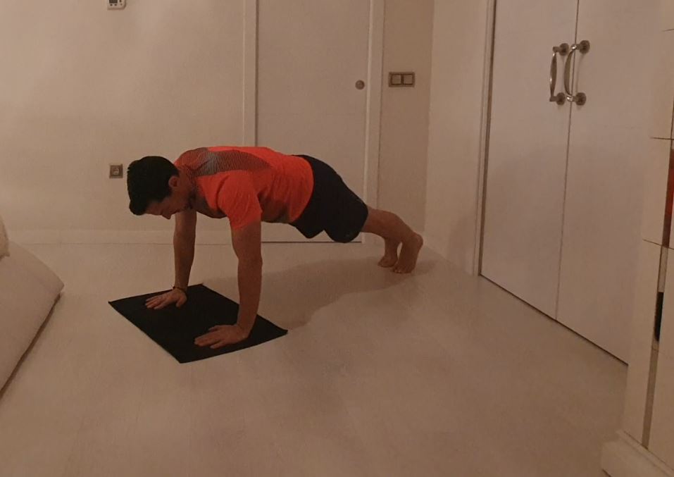 Yo entreno en casa / Día 32: Evita dolores de espalda
