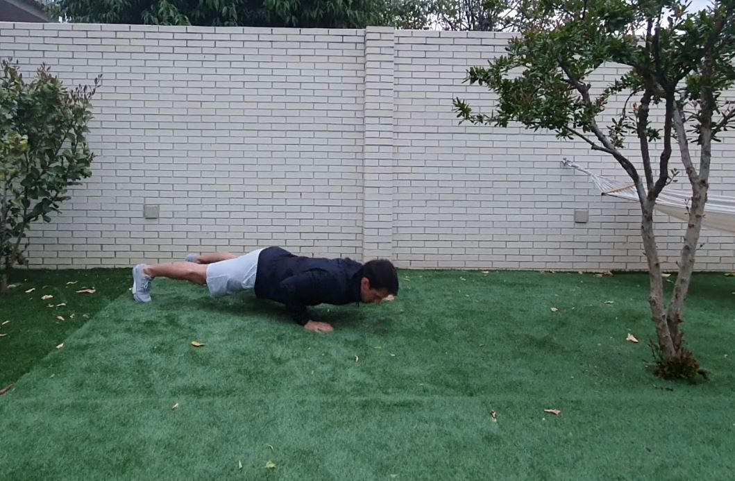Yo entreno en casa / Día 33: Rutina con el propio peso