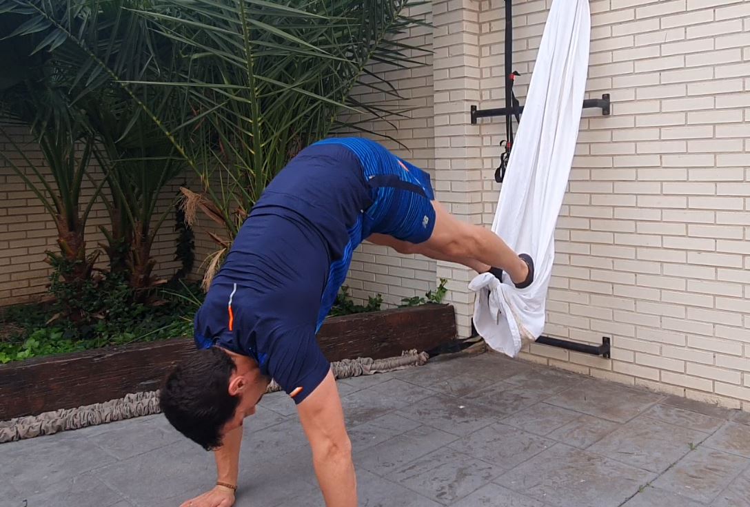Yo entreno en casa / Día 39: entrenamiento de core en suspensión
