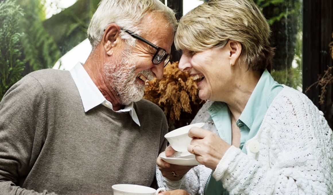 Frutos del bosque, manzanas y té para prevenir la enfermedad de Alzheimer y demencia senil