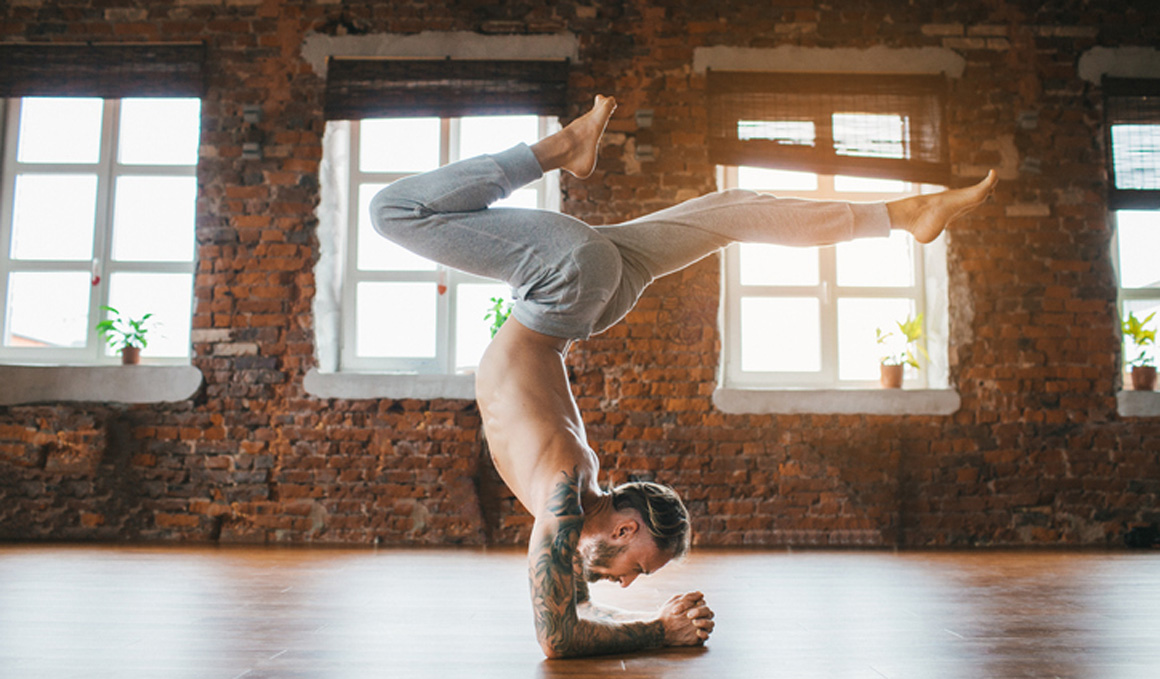 Power Yoga Masterclass Online con Bryan Kest 