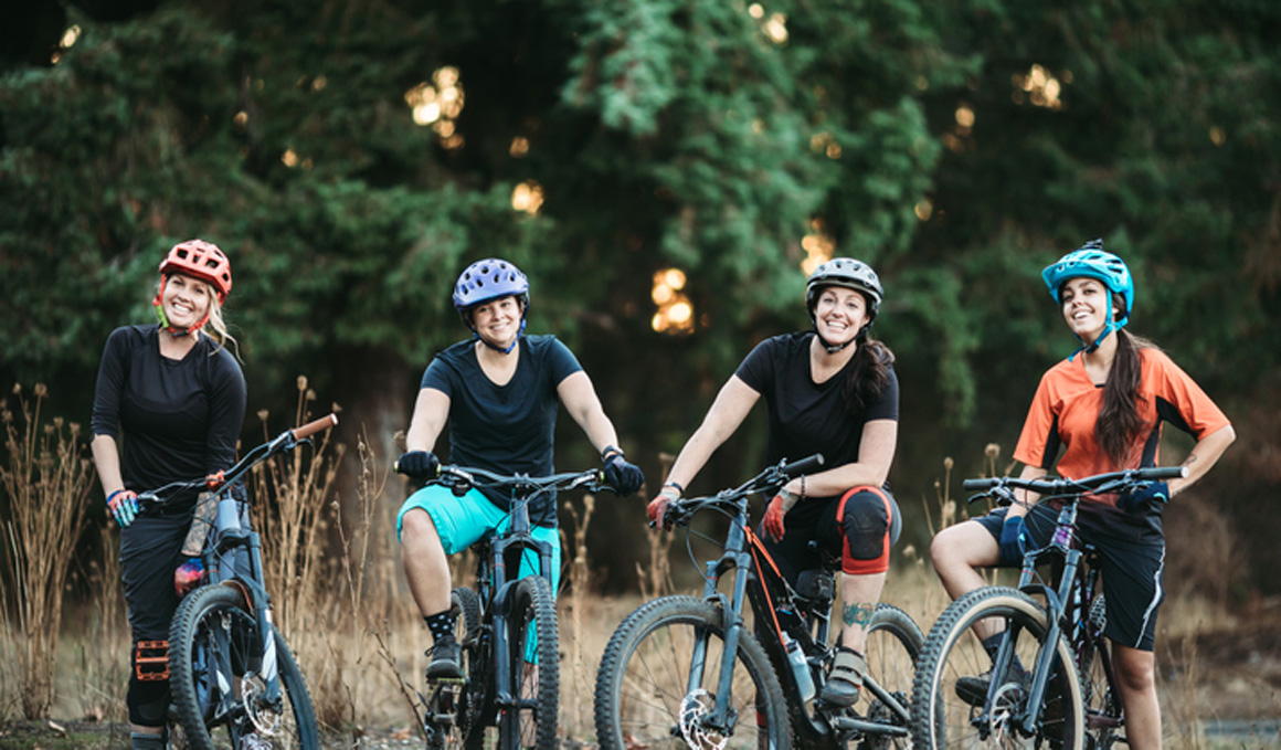 I Campus MTB y Paddle Surf para mujeres en Lozoya, Madrid