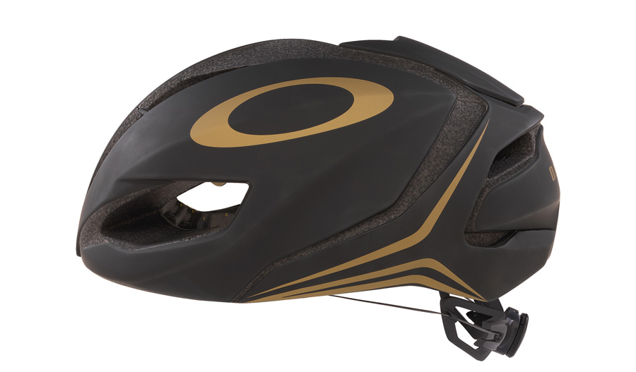 Oakley presenta su colección de ciclismo 2020