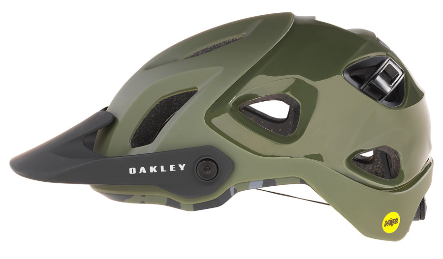 Oakley presenta su colección de ciclismo 2020